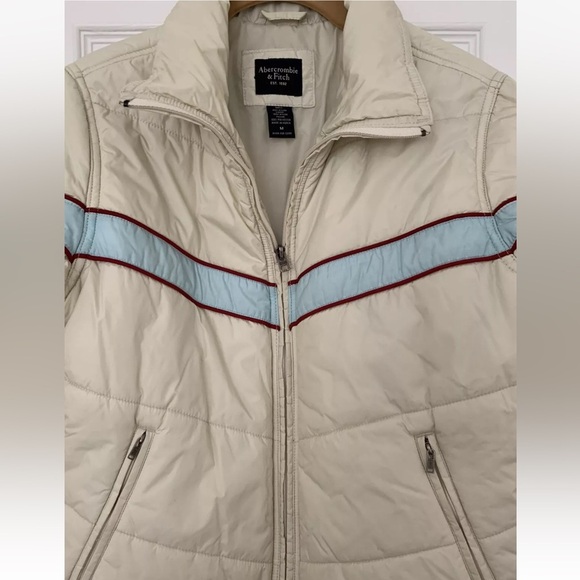 Abercrombie & Fitch Women’s Beige  Off WhiteZippered Polyester Jacket Medium EUC - Picture 3 of 9